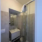 Maison Indipendenza 招待所 3*