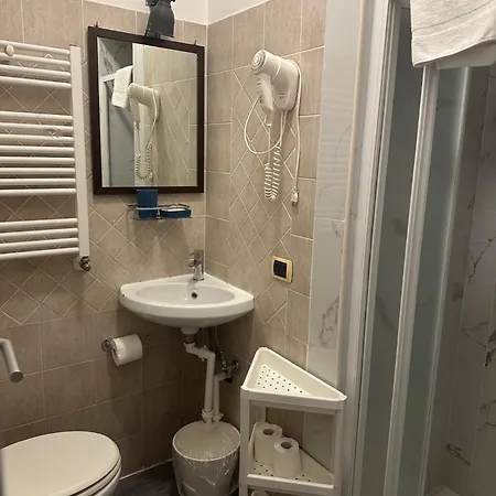 Konukevi Maison Indipendenza Roma